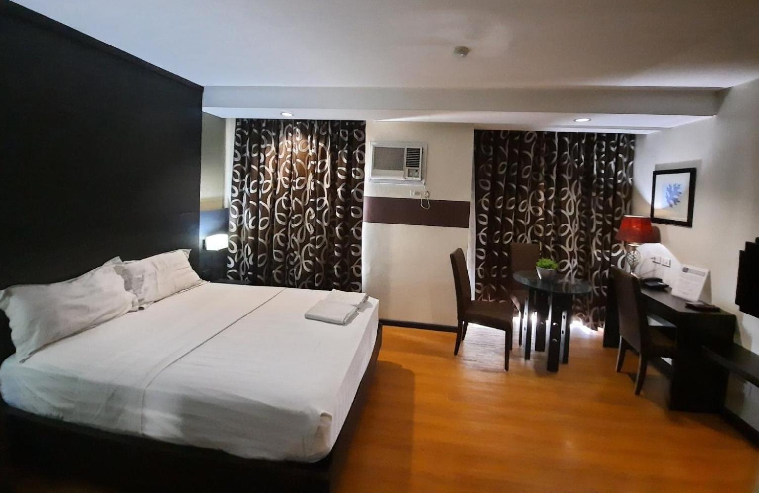Makati Boutique Hotel Near Naia Airport Terminal 3 Edsa Pasay Cbd Makati City Dış mekan fotoğraf