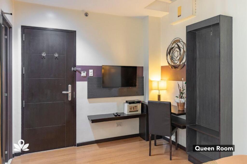 Makati Boutique Hotel Near Naia Airport Terminal 3 Edsa Pasay Cbd Makati City Dış mekan fotoğraf