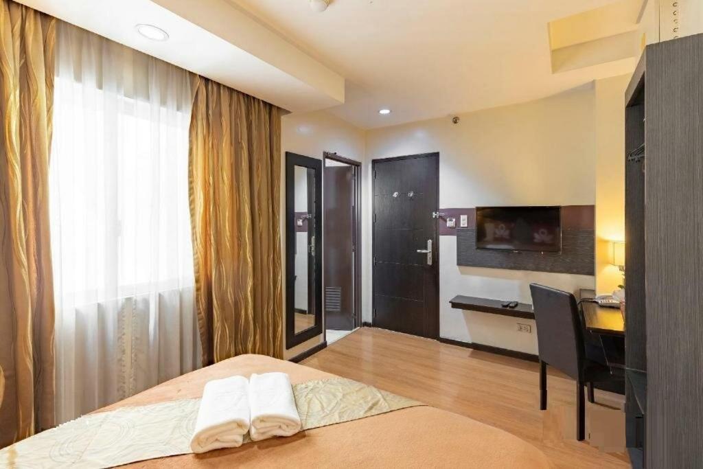 Makati Boutique Hotel Near Naia Airport Terminal 3 Edsa Pasay Cbd Makati City Dış mekan fotoğraf