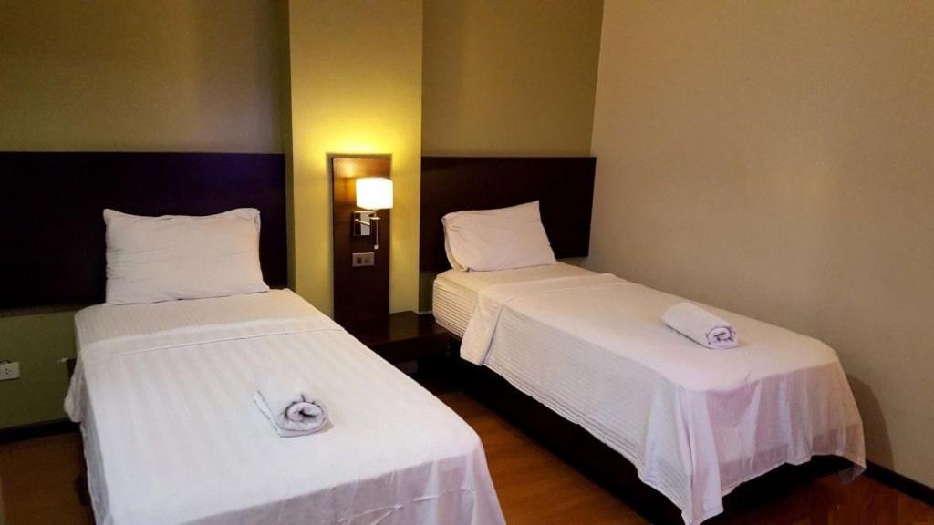Makati Boutique Hotel Near Naia Airport Terminal 3 Edsa Pasay Cbd Makati City Dış mekan fotoğraf