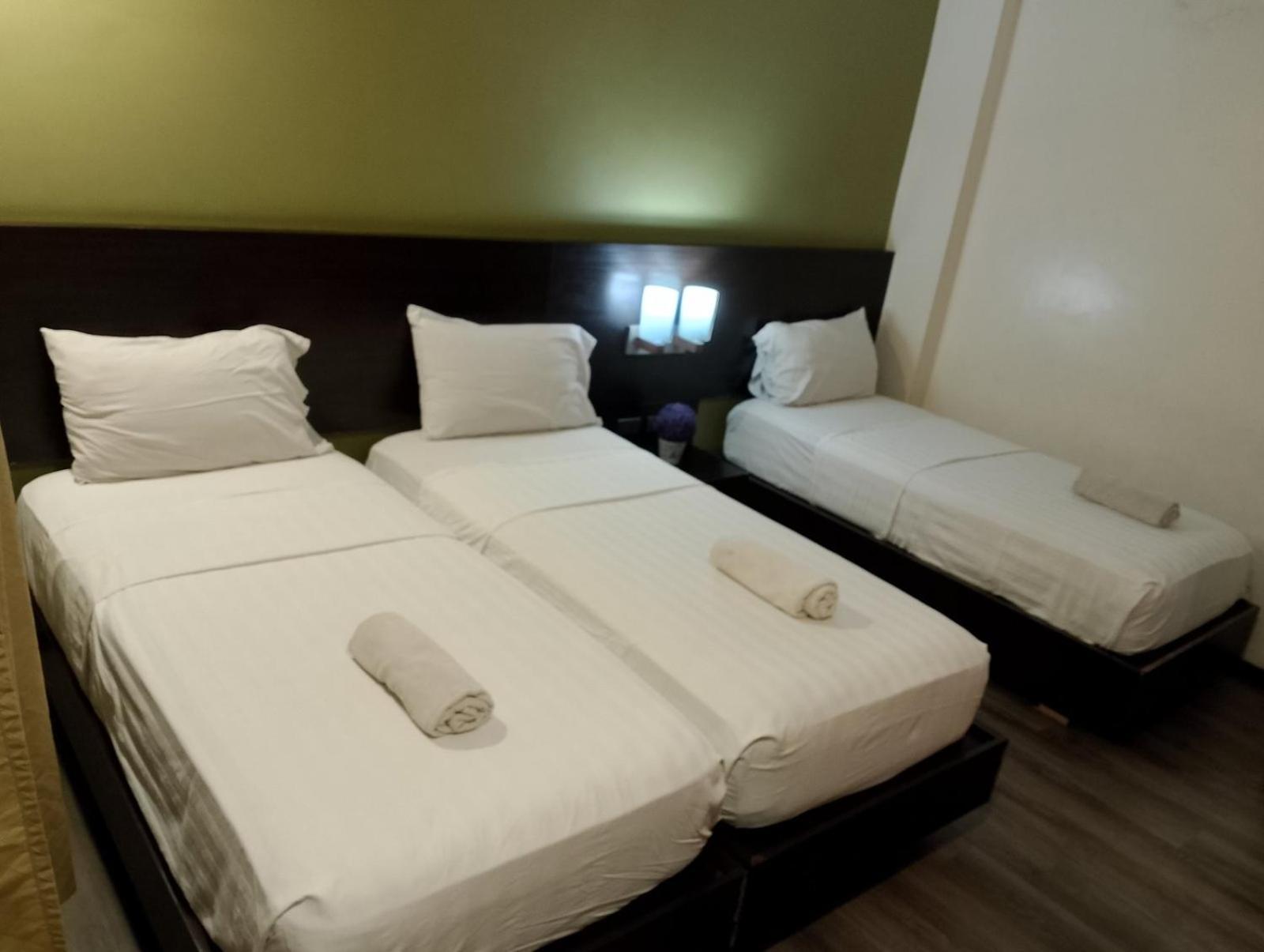 Makati Boutique Hotel Near Naia Airport Terminal 3 Edsa Pasay Cbd Makati City Dış mekan fotoğraf